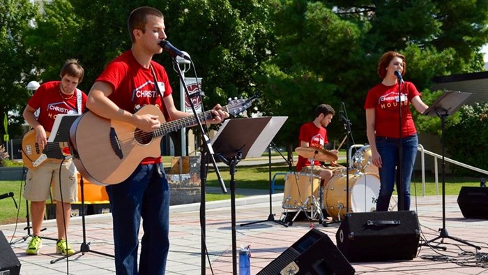 CCH Outdoor Worship & Breakfast