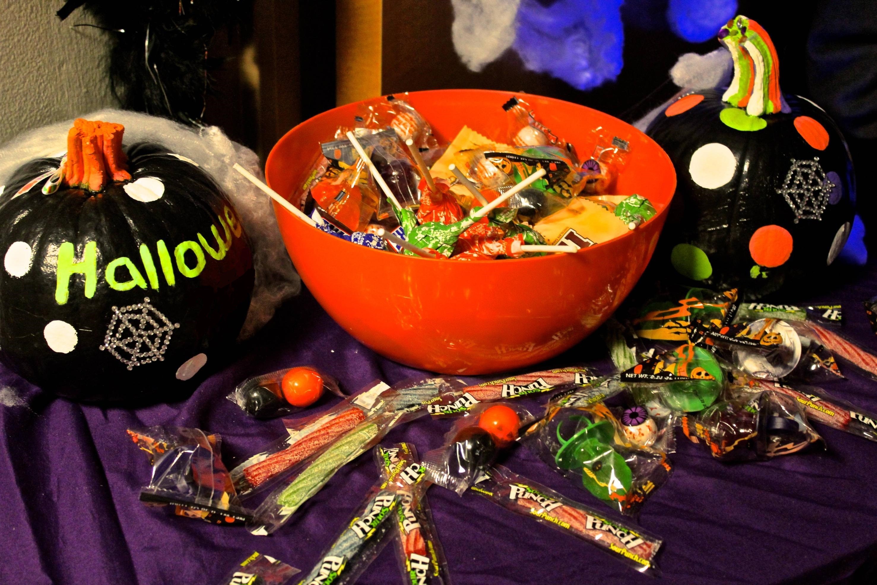 Halloween in the Halls: Safe Trick-or-Treat